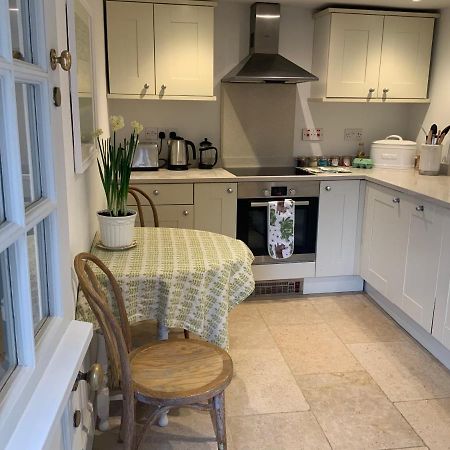 Masons Cottage, An Idyllic Retreat In An Area Of Outstanding Beauty, Close To Blenheim Palace, Oxford & The Cotswolds Stonesfield Exterior foto